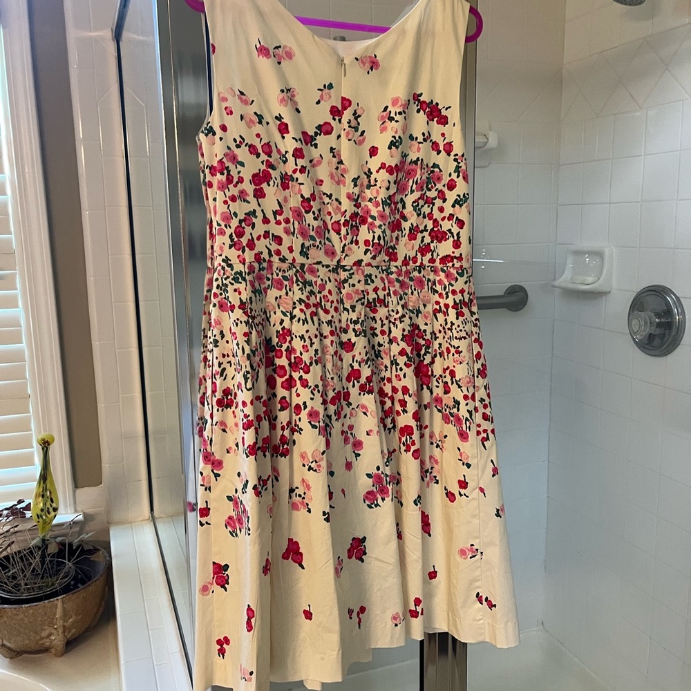 Talbots Cream Dress with Red Floral Accents
8petite - Picture 2 of 3